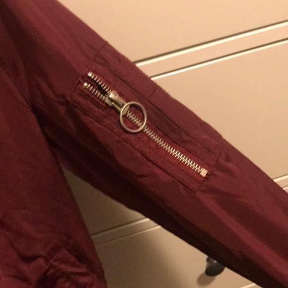 Red garage bomber jacket - Picture 5 of 6